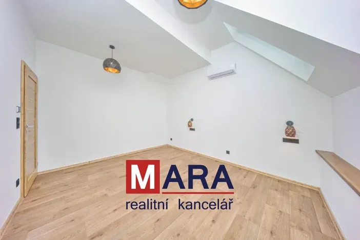 Pronájem bytu 3+kk, Olomouc, Přichystalova, 74 m2