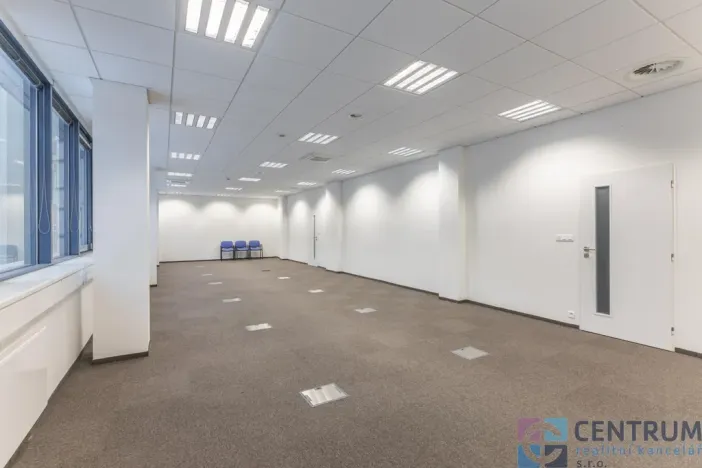 Pronájem kanceláře, Praha - Holešovice, U Pergamenky, 116 m2