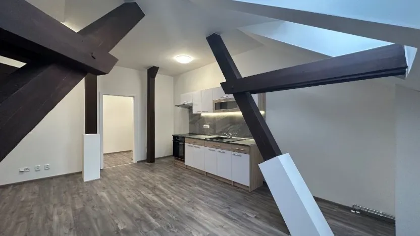 Pronájem bytu 2+kk, Cheb, Židovská, 64 m2