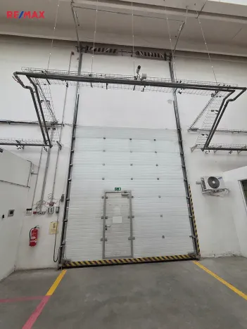 Prodej výrobních prostor, Roudnice nad Labem, Pracnerova, 2250 m2