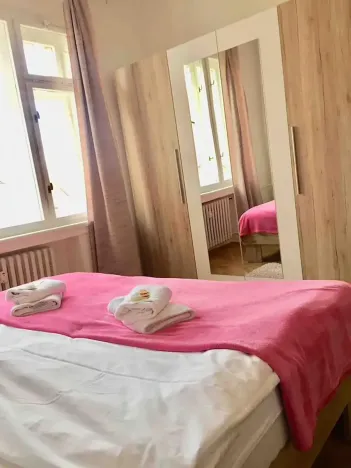 Pronájem bytu 1+1, Praha - Karlín, Sokolovská, 35 m2