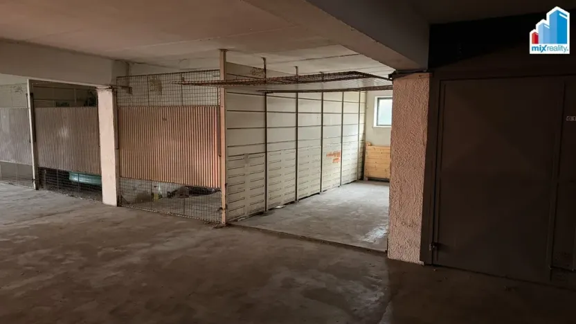 Pronájem garáže, Plzeň - Doubravka, Ke Špitálskému lesu, 14 m2