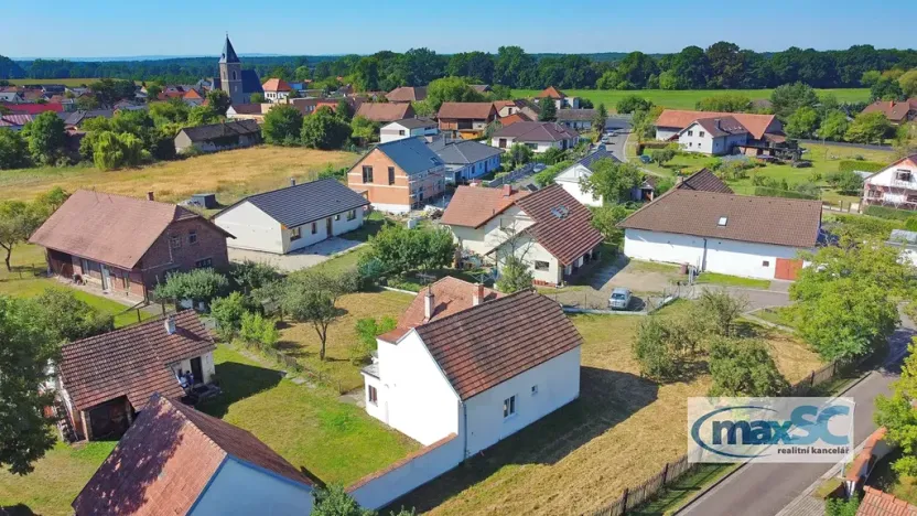 Prodej rodinného domu, Dříteč, 141 m2