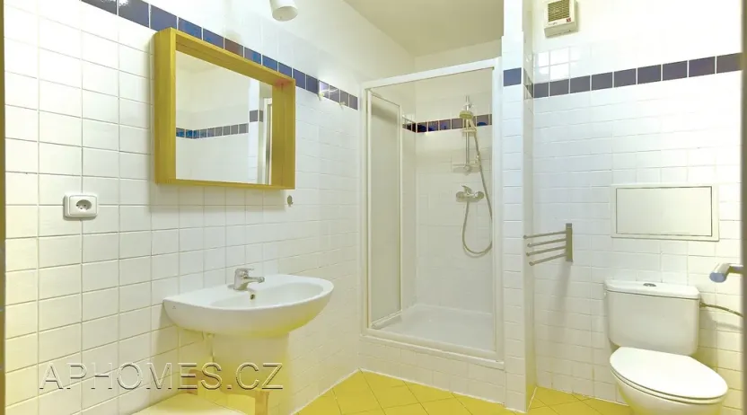 Pronájem bytu 2+kk, Praha - Libeň, Českomoravská, 58 m2