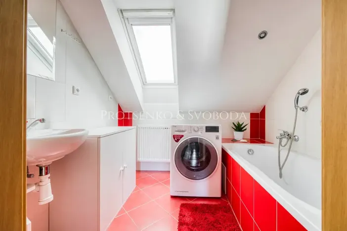 Prodej rodinného domu, Třebnouševes, 400 m2