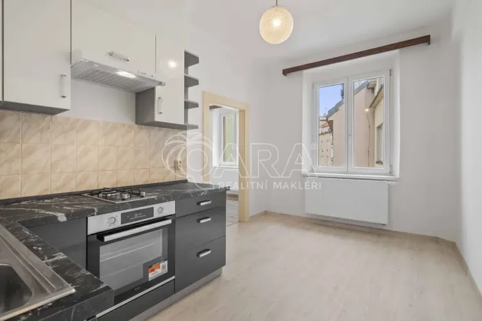 Pronájem bytu 1+1, Praha - Vršovice, Minská, 37 m2