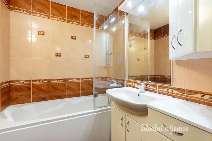 Pronájem bytu 3+1, Čelákovice, Stankovského, 73 m2