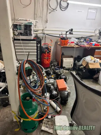 Pronájem skladu, Praha - Uhříněves, Kašperská, 30 m2