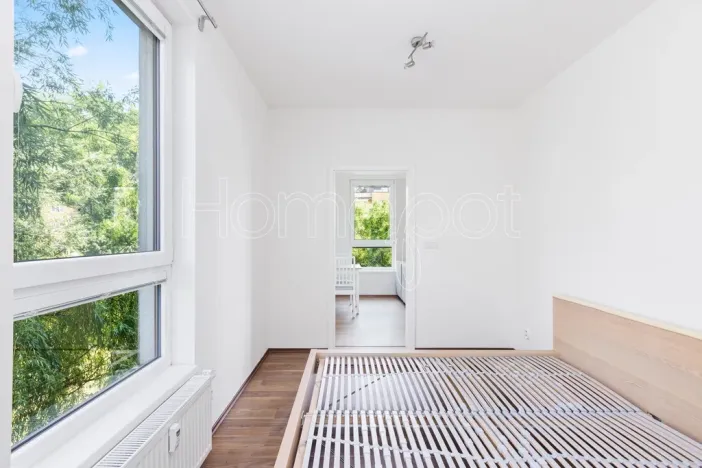 Pronájem bytu 2+kk, Praha, Bermanova, 51 m2