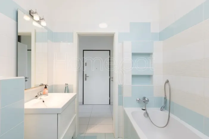 Pronájem bytu 2+kk, Praha, Bermanova, 51 m2