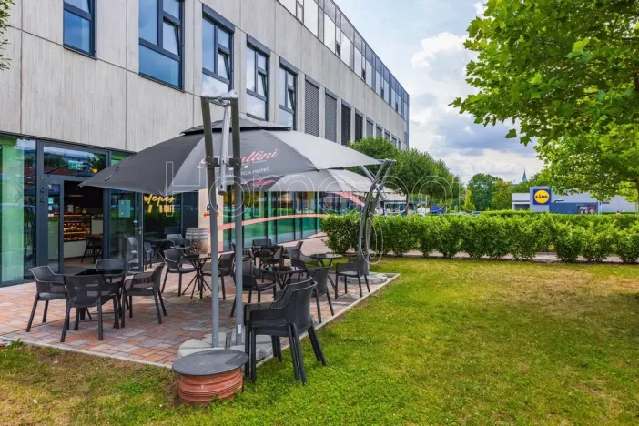 Pronájem bytu 2+kk, Praha, Bermanova, 51 m2