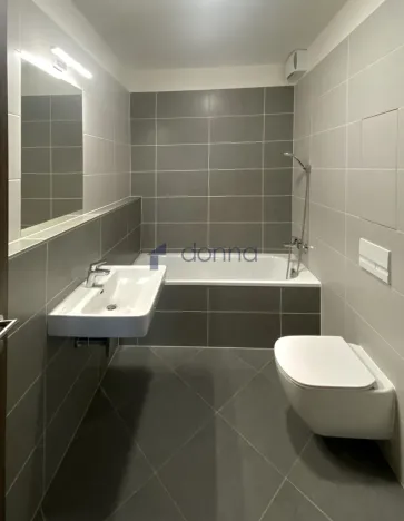 Pronájem bytu 2+kk, Praha, Ondrákové, 51 m2