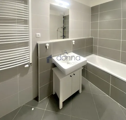 Pronájem bytu 2+kk, Praha, Ondrákové, 51 m2