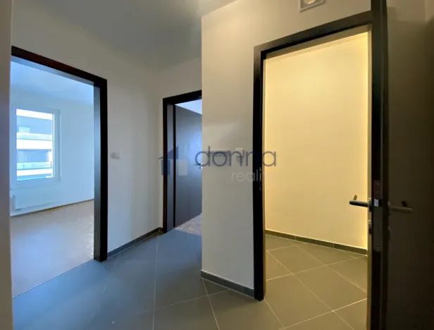 Pronájem bytu 2+kk, Praha, Ondrákové, 51 m2