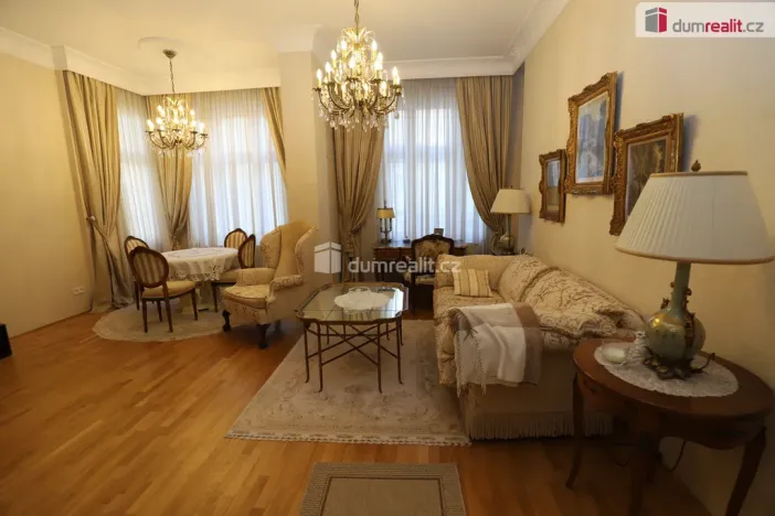 Prodej bytu 2+kk, Mariánské Lázně, Masarykova, 68 m2