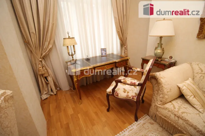 Prodej bytu 2+kk, Mariánské Lázně, Masarykova, 68 m2