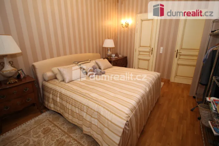 Prodej bytu 2+kk, Mariánské Lázně, Masarykova, 68 m2