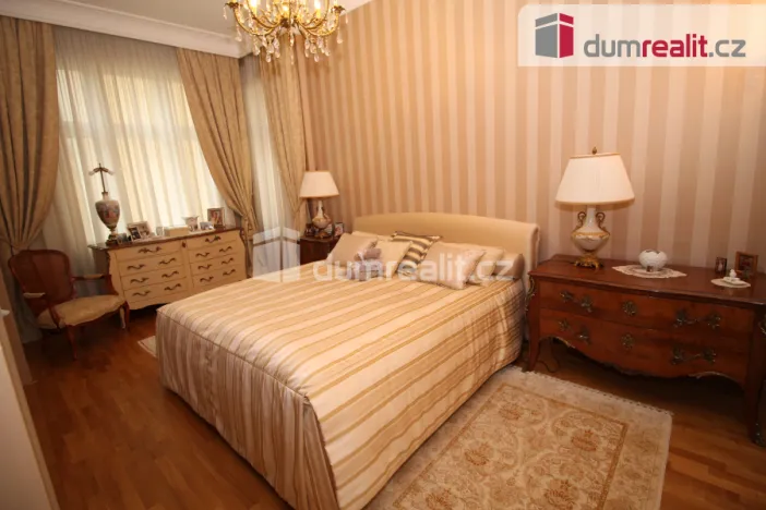 Prodej bytu 2+kk, Mariánské Lázně, Masarykova, 68 m2