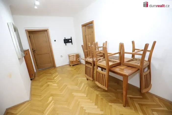 Pronájem bytu 3+1, Cheb, Hradební, 52 m2