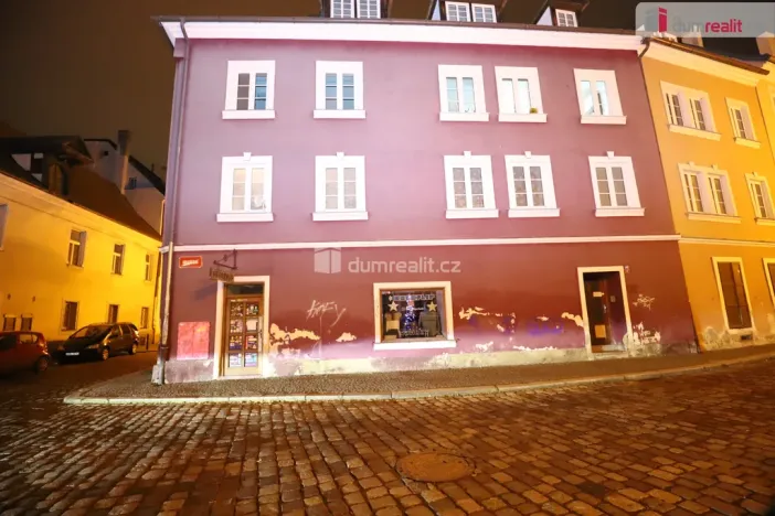 Pronájem bytu 3+1, Cheb, Hradební, 52 m2