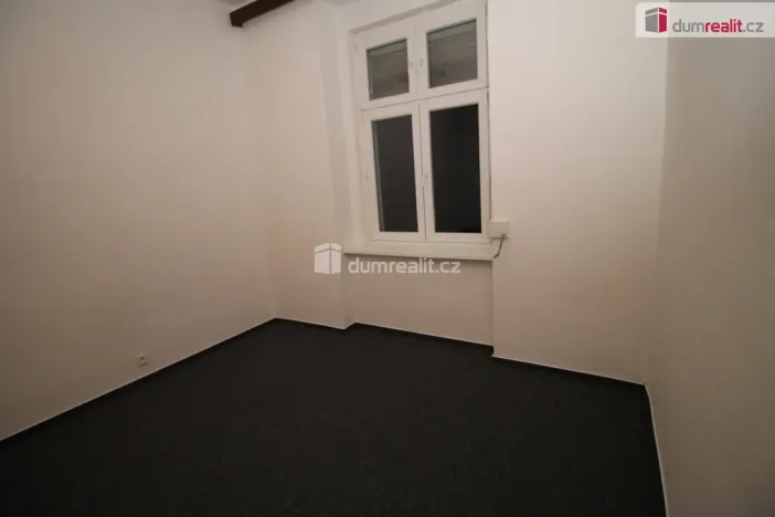 Pronájem bytu 2+1, Karlovy Vary - Rybáře, Lad. Koubka, 60 m2