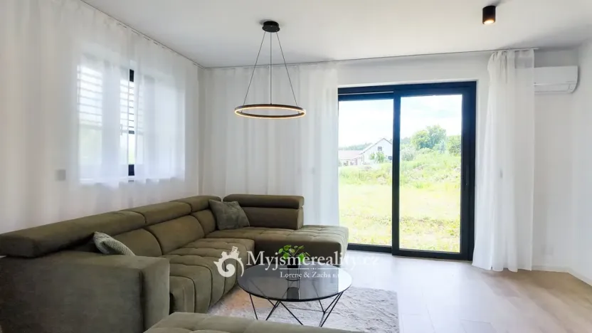 Prodej rodinného domu, Dobrkovice, 231 m2