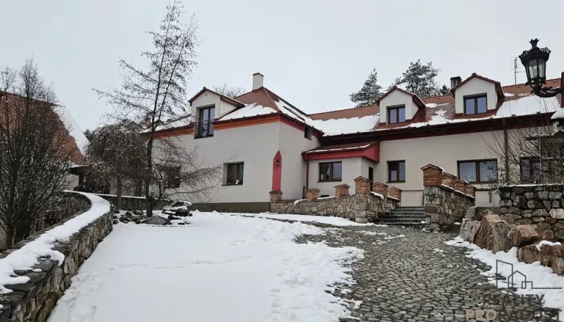 Pronájem bytu 1+kk, Třebotov, Hlavní, 36 m2