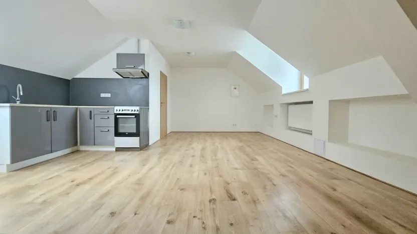 Pronájem bytu 1+kk, Třebotov, Hlavní, 36 m2