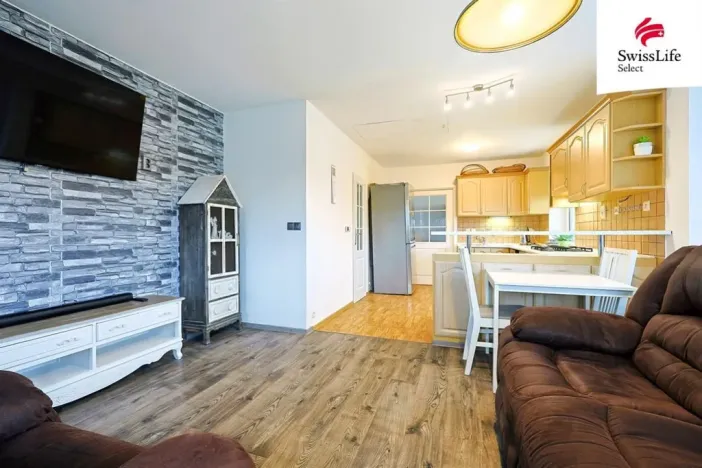 Prodej rodinného domu, Žákava, 200 m2