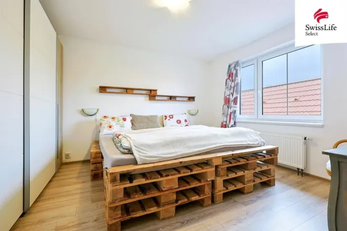 Prodej rodinného domu, Žákava, 200 m2