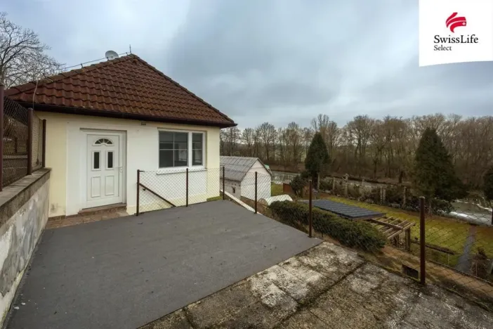 Prodej rodinného domu, Žákava, 200 m2