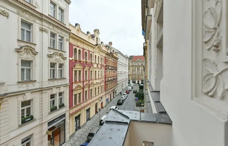 Pronájem bytu 4+1, Praha - Staré Město, Pařížská, 151 m2