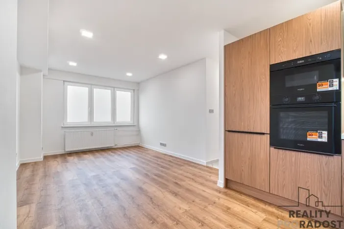 Prodej bytu 2+kk, Ostrava - Poruba, Průběžná, 45 m2