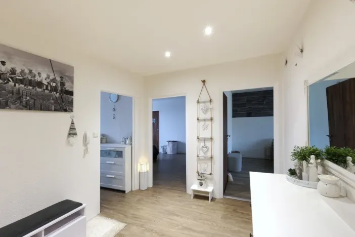 Prodej bytu 3+1, Plzeň - Severní Předměstí, Sokolovská, 76 m2