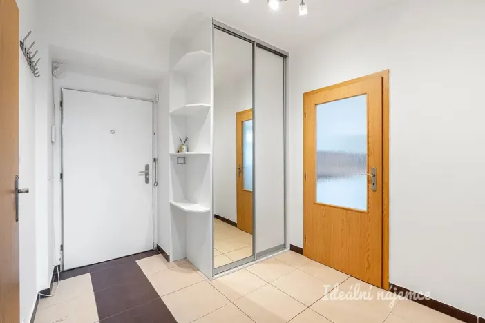 Pronájem bytu 3+kk, Praha - Smíchov, V lesíčku, 51 m2