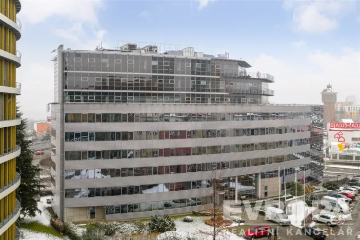 Pronájem kanceláře, Praha - Nusle, Doudlebská, 956 m2
