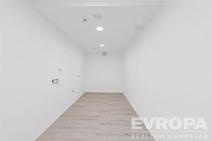 Pronájem kanceláře, Praha - Krč, Olbrachtova, 733 m2