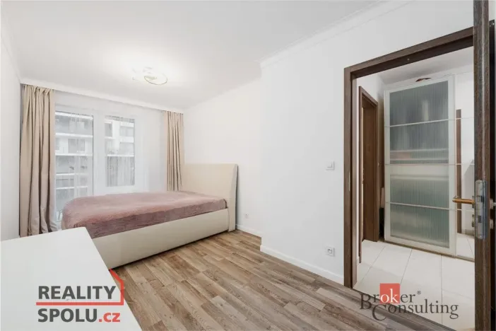 Prodej bytu 2+kk, Praha - Strašnice, Zvěřinova, 59 m2