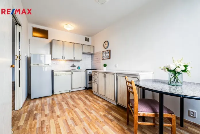 Pronájem bytu 3+1, Praha - Kobylisy, Famfulíkova, 67 m2