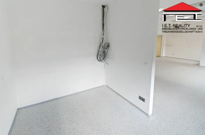 Pronájem obchodního prostoru, Praha - Hloubětín, Poděbradská, 115 m2