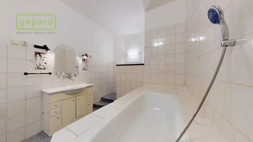 Prodej atypického bytu, Ústí nad Labem - Ústí nad Labem-centrum, Králova výšina, 104 m2