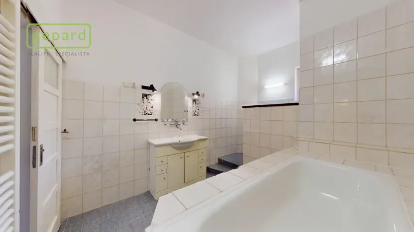 Prodej atypického bytu, Ústí nad Labem - Ústí nad Labem-centrum, Králova výšina, 104 m2