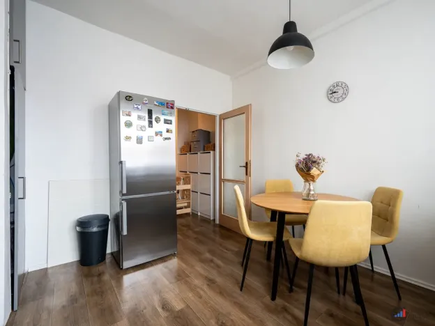 Prodej bytu 3+1, Pardubice - Zelené Předměstí, Benešovo náměstí, 78 m2