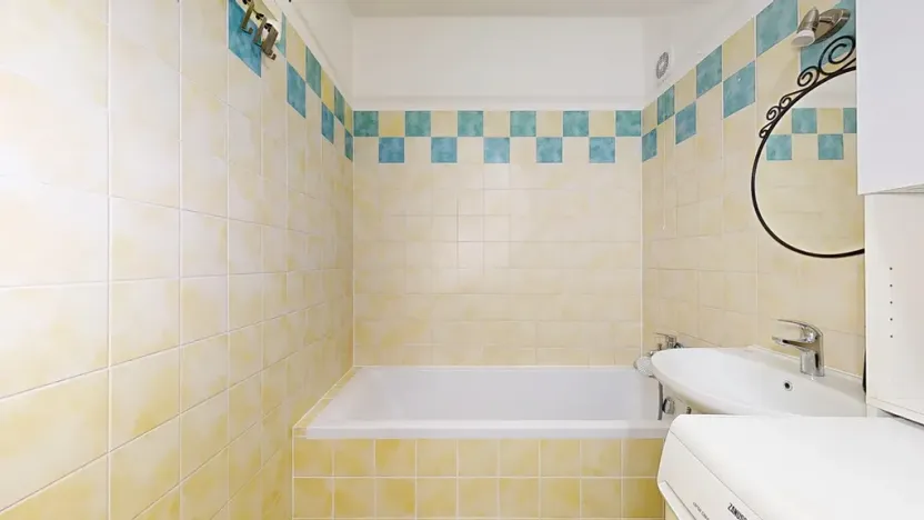 Pronájem bytu 3+1, Praha - Střížkov, Děčínská, 87 m2