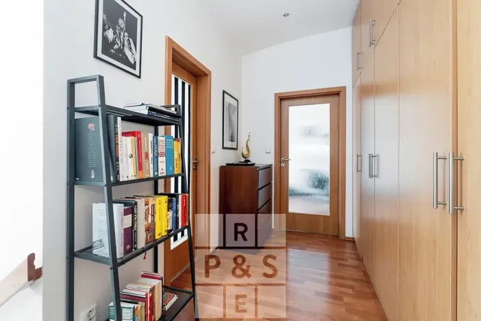 Prodej bytu 2+kk, Praha - Radlice, Na Farkáně III, 60 m2