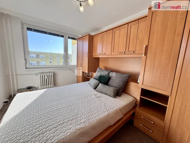 Pronájem bytu 3+1, Praha - Kobylisy, Chotovická, 70 m2