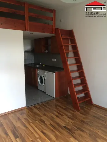 Pronájem bytu 1+kk, Praha - Vysočany, Freyova, 22 m2