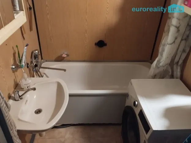 Prodej bytu 4+1, Cheb, Přátelství, 94 m2