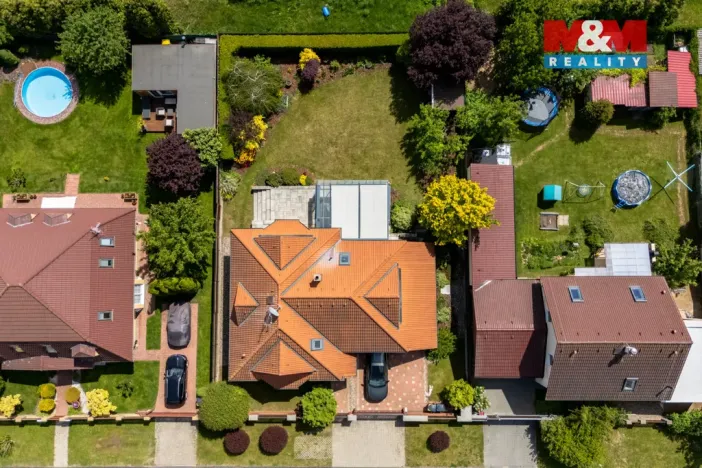 Prodej rodinného domu, Veltrusy, U Stadionu, 180 m2