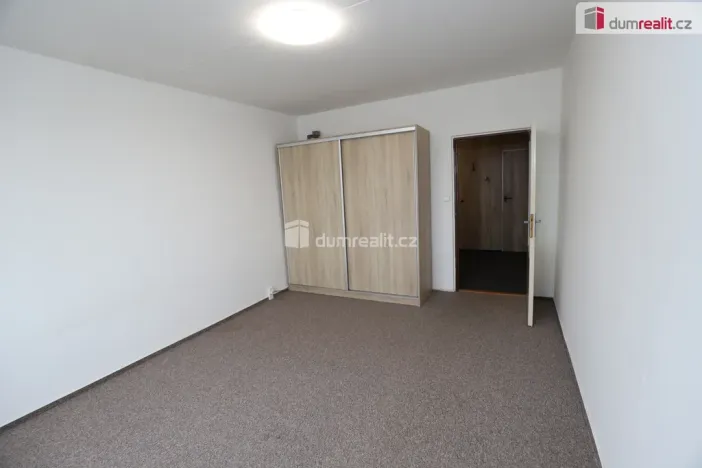 Prodej bytu 2+1, Hroznětín, Sídliště, 64 m2